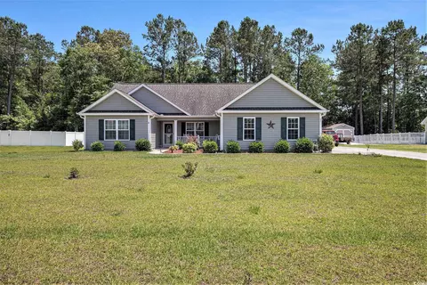 95 Timber Run Dr, Georgetown, SC 29440