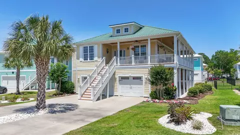 128 Lake Pointe Dr, Murrells Inlet, SC 29576