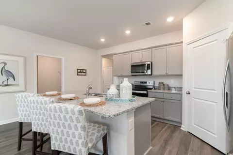 Kitchen - 409 Glade Ct, Loris, SC 29569 photo 4 of 4
