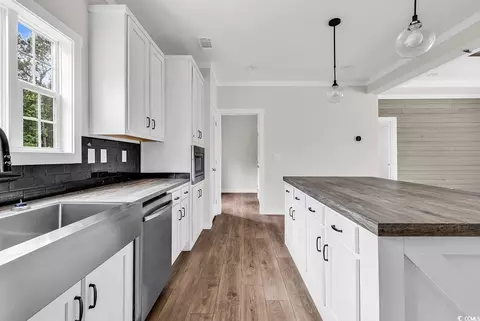 Kitchen - 565 Kent Rd, Georgetown, SC 29440 photo 7 of 7
