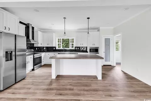 Kitchen - 565 Kent Rd, Georgetown, SC 29440 photo 3 of 7