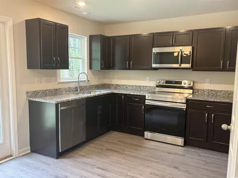 Kitchen - 5362 Hampton Rd, Conway, SC 29527 photo 1 of 2