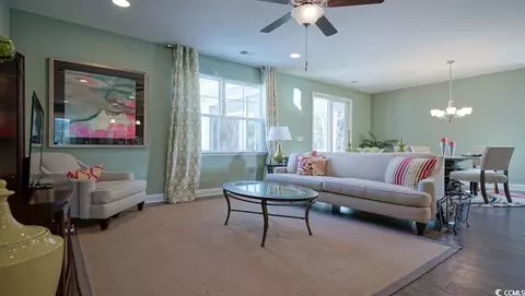 Living - 744 Choctaw Dr, Conway, SC 29526 photo 2 of 4