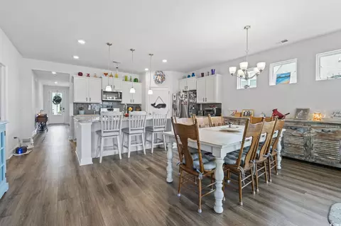 Dining - 3078 Gillham Loop, Myrtle Beach, SC 29588 photo 2 of 2