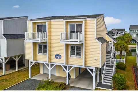 39 Newport St, Ocean Isle Beach, NC 28469