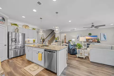 Kitchen - 933 Wild Leaf Loop, Conway, SC 29526 photo 3 of 5