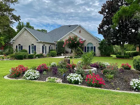 383 Oatland Lake Rd, Pawleys Island, SC 29585