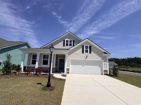 1245 Woodhouse Dr, Ash, NC 28420