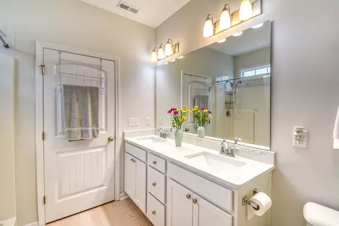 Bath - 631 Rycola Cir, Surfside Beach, SC 29575 photo 3 of 4