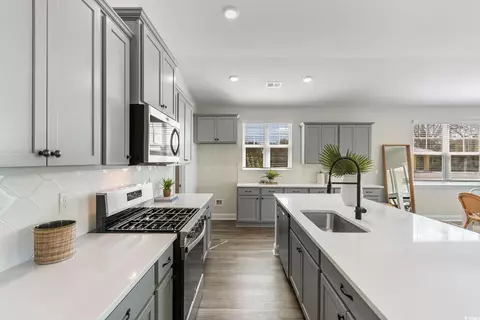 Kitchen - 733 Doonbeg Ct, Conway, SC 29526 photo 4 of 6