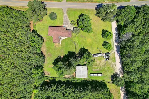 308 Old Stage Rd, Mullins, SC 29574