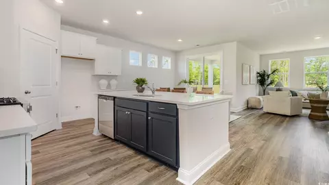 Kitchen - 729 Doonbeg Ct, Conway, SC 29526 photo 4 of 4
