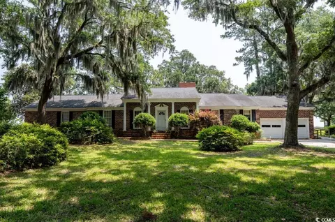 951 Herriott Farms Dr, Georgetown, SC 29440