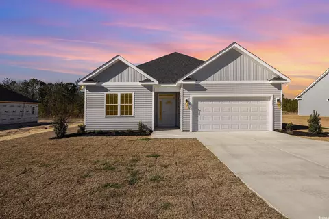 369 Log Cabin Rd, Loris, SC 29569
