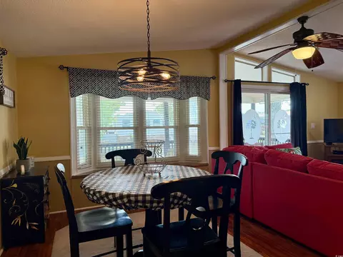 371 Meadowlark Dr, Surfside Beach, SC 29575 photo 7