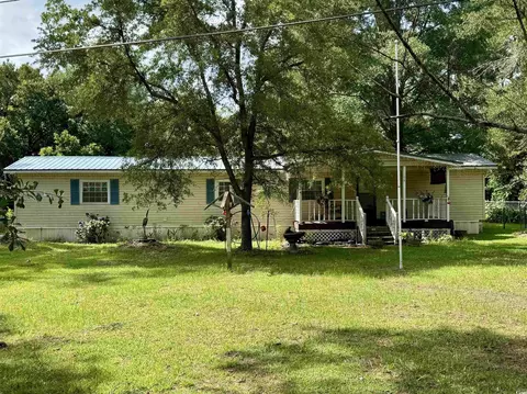106 Scaleybark Cir, Andrews, SC 29510