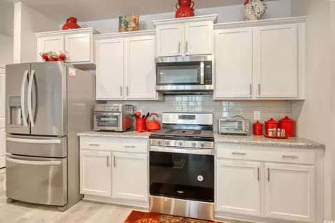 Kitchen - 160 Juniata Loop, Little River, SC 29566 photo 4 of 5