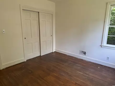 Bedroom - 911 Park Ave, Marion, SC 29571 photo 4 of 7