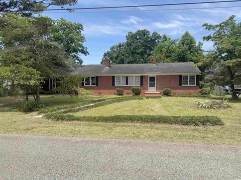 Exterior - 911 Park Ave, Marion, SC 29571 photo 5 of 8