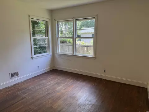 Bedroom - 911 Park Ave, Marion, SC 29571 photo 5 of 7