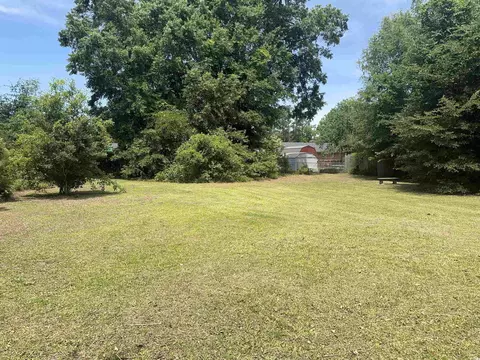 Exterior - 911 Park Ave, Marion, SC 29571 photo 8 of 8