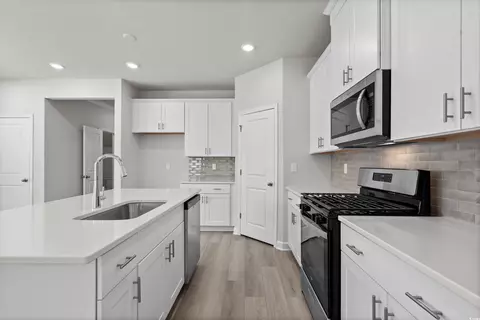 Kitchen - 8249 Vibrant Loop, Longs, SC 29568 photo 4 of 6