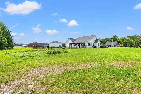 Exterior - 307 Russ Rd, Loris, SC 29569 photo 3 of 5