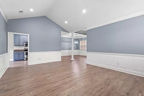 Living - 307 Russ Rd, Loris, SC 29569 photo 1 of 2