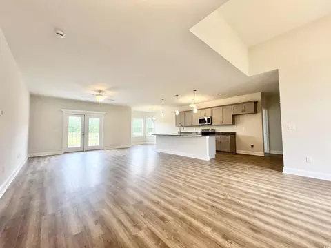 Living - 189 Norris Ln, Loris, SC 29569 photo 1 of 3