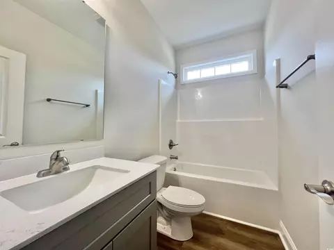 Bath - 189 Norris Ln, Loris, SC 29569 photo 4 of 4