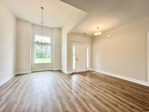 Living - 189 Norris Ln, Loris, SC 29569 photo 2 of 3