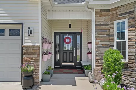 Entry Way - 752 Hobonny Loop, Longs, SC 29568 photo 1 of 7