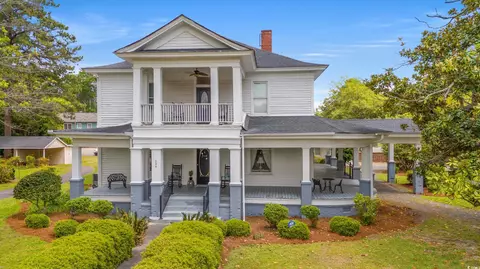 304 N Main St, Mullins, SC 29574