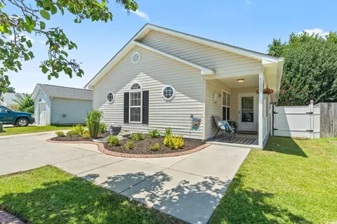 1007 Autumn Dr, Murrells Inlet, SC 29576