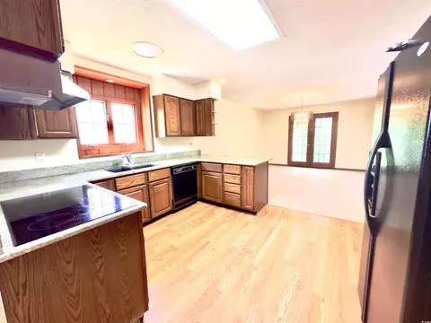 Kitchen - 116 Capt Anthony White Ln, Georgetown, SC 29440 photo 2 of 5