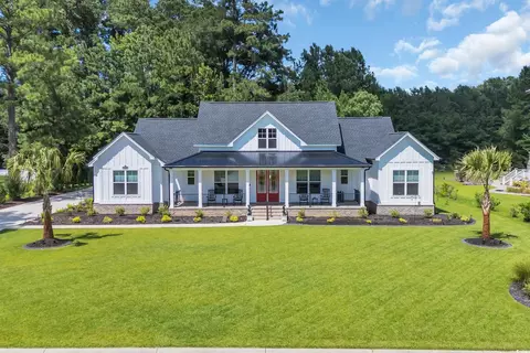 137 Pottery Landing Dr, Conway, SC 29527