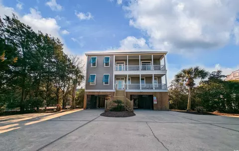 186 Parker Dr, Pawleys Island, SC 29585