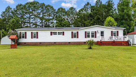 1327 Clearview Ct, Loris, SC 29569