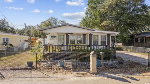 817 Wayne St, North Myrtle Beach, SC 29582