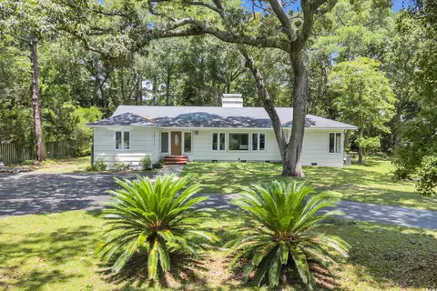 231 Live Oak Ln, Myrtle Beach, SC 29572