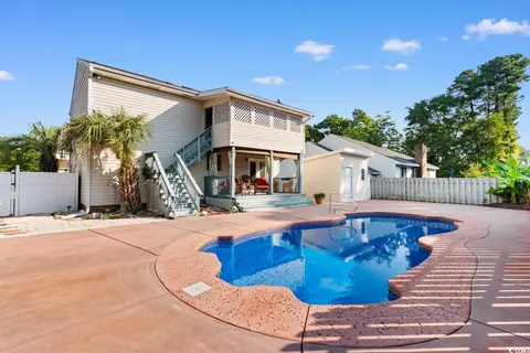Exterior - 503 Plantation Dr, Surfside Beach, SC 29575 photo 7 of 8