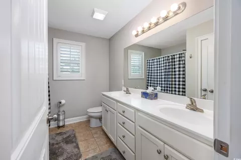Bath - 308 Millbrook Cir, Galivants Ferry, SC 29544 photo 2 of 4