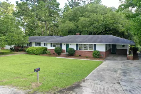 221 Pine St, Latta, SC 29565