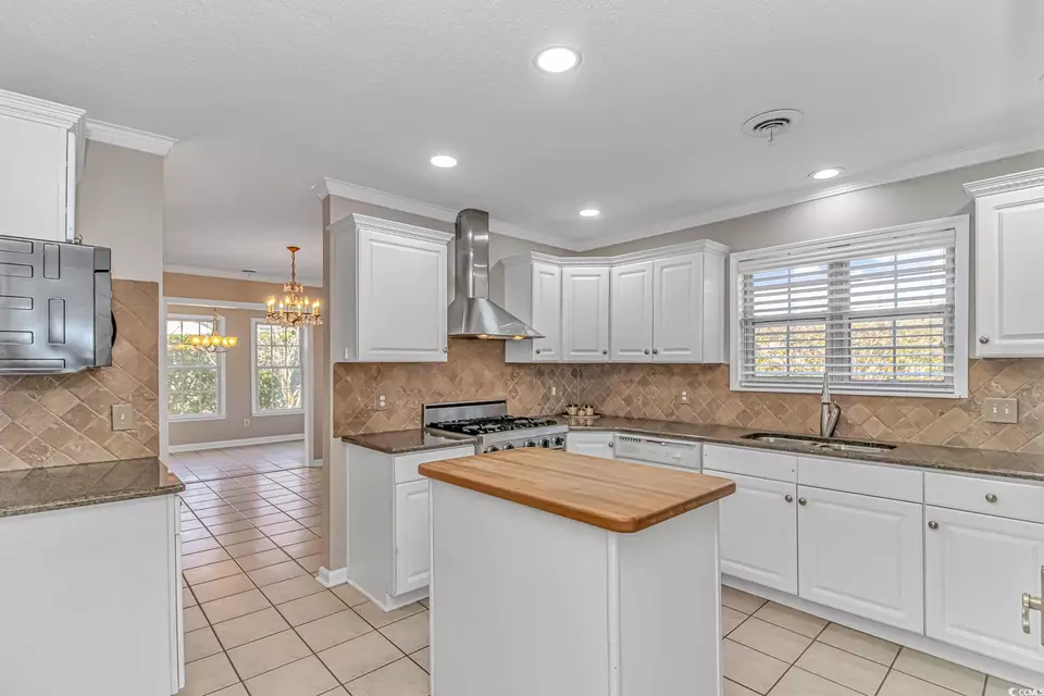 Kitchen - 558 Quail Ct, Longs, SC 29568 photo 3 of 6