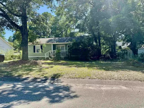 4234 Ellis Dr, Little River, SC 29566