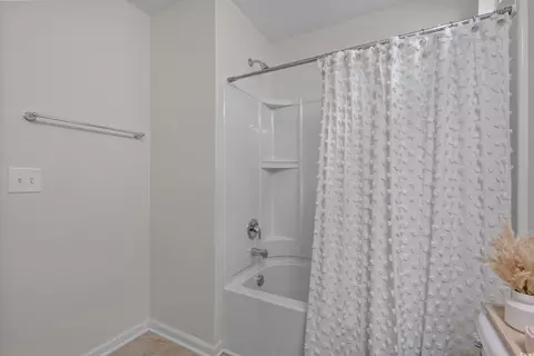 Bath - 733 Old Castle Loop, Myrtle Beach, SC 29579 photo 3 of 3
