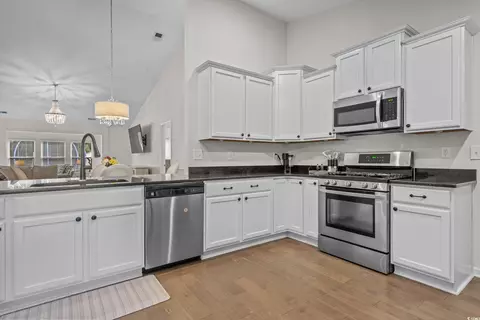 Kitchen - 733 Old Castle Loop, Myrtle Beach, SC 29579 photo 4 of 4