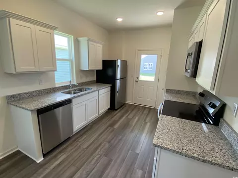 599 Castillo Dr, Loris, SC 29569 photo 3