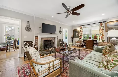 Living - 802 Elm St, Conway, SC 29526 photo 3 of 4
