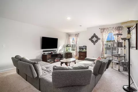 Living - 699 Heritage Downs Dr, Conway, SC 29526 photo 4 of 5